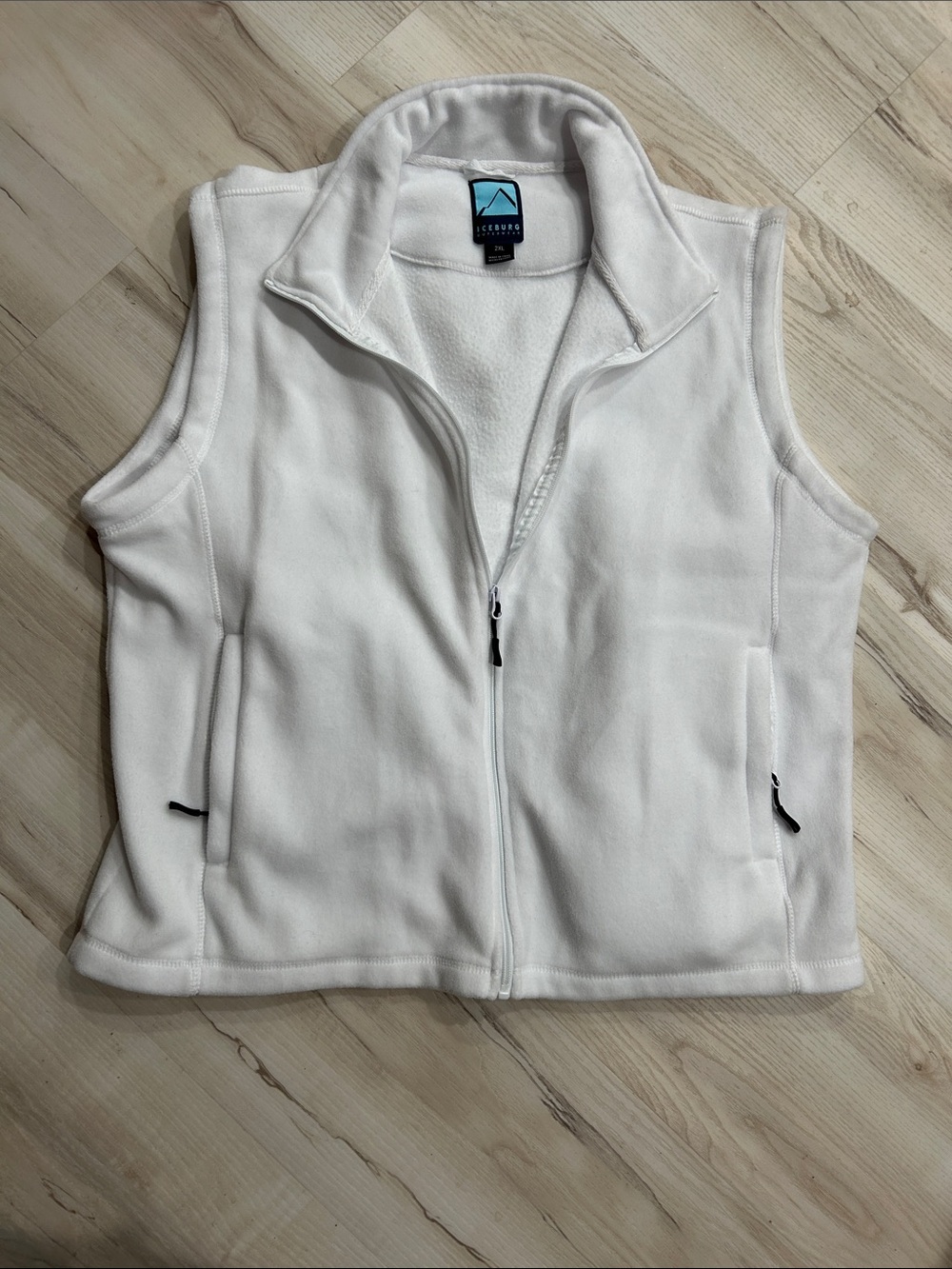 Iceberg Women’s White Fleece Zip Vest